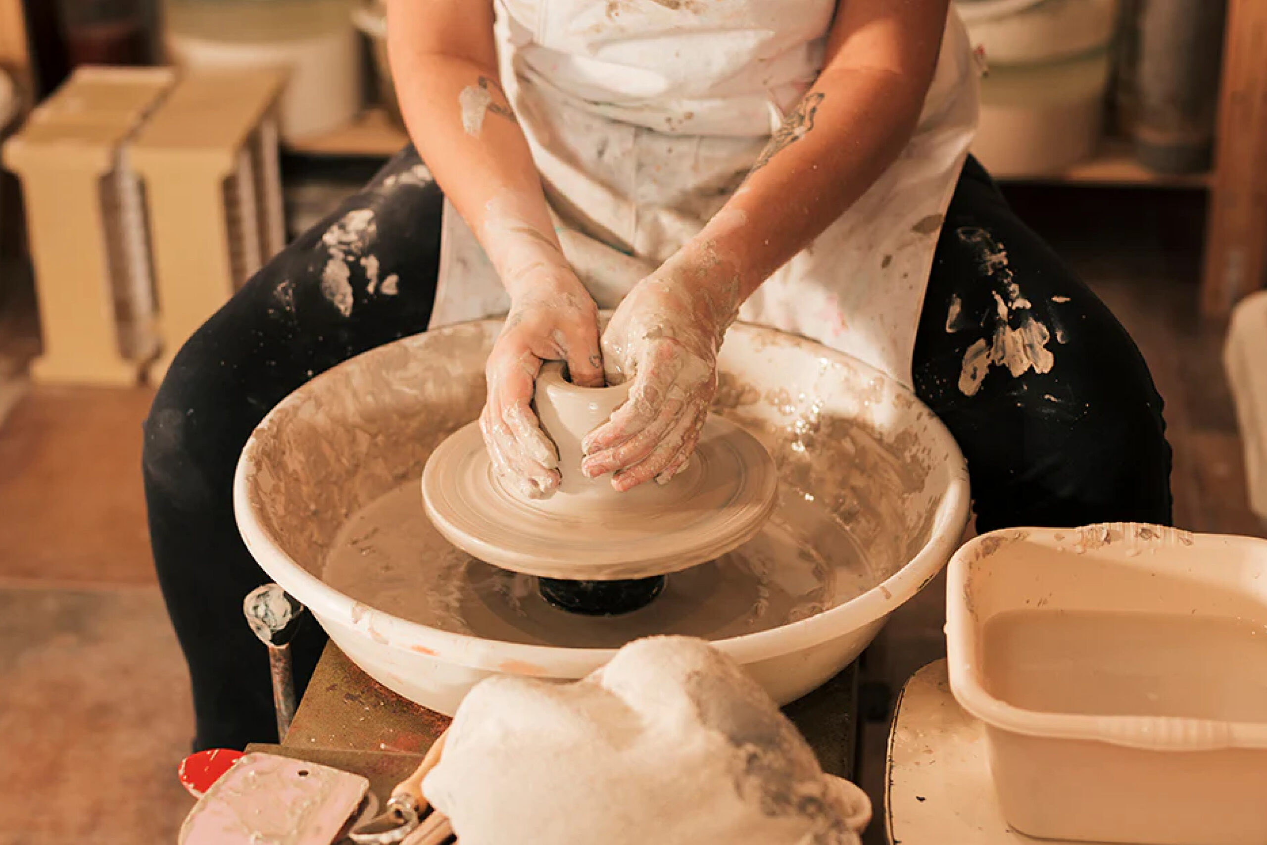 Pottery Making at Dan Kwian