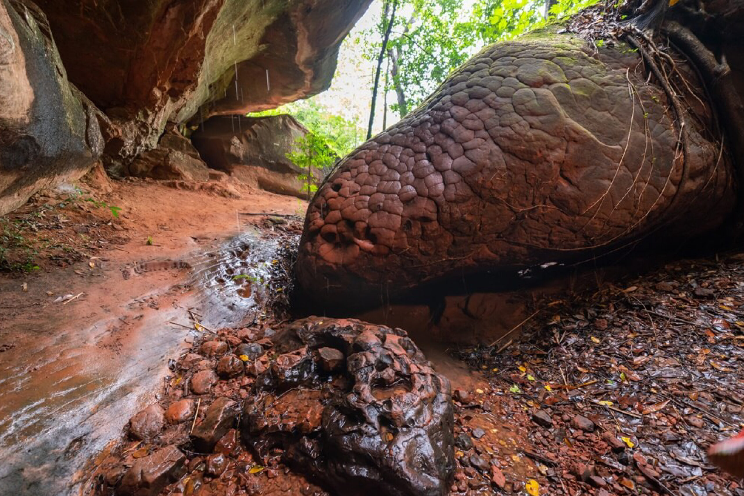 Hike at Naka Cave