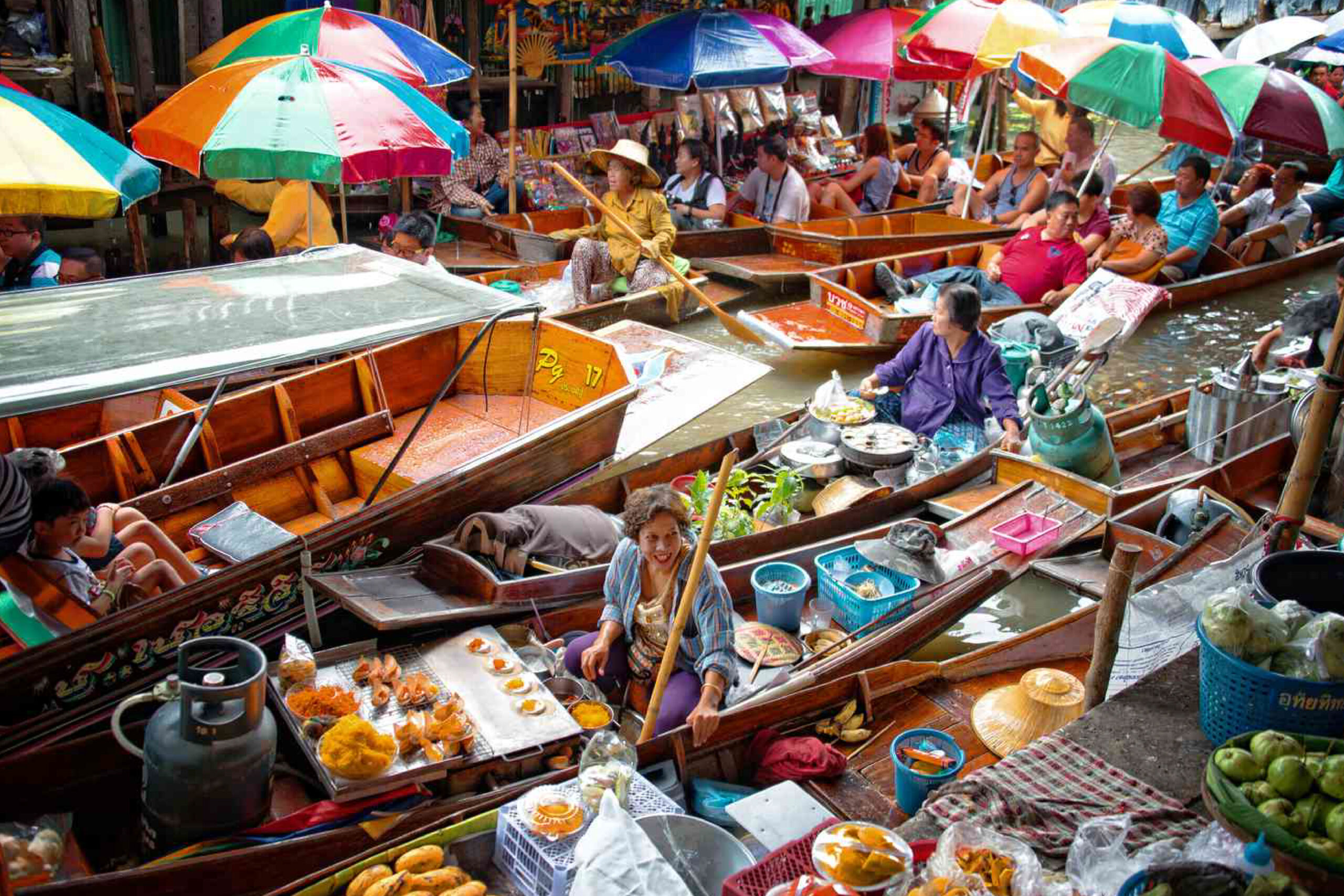 Damnoen Saduak Floating Market